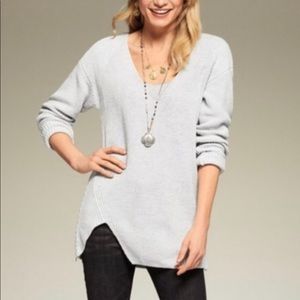 Cabi Deep V Asymmetrical Gray Sweater Sz XS #5351